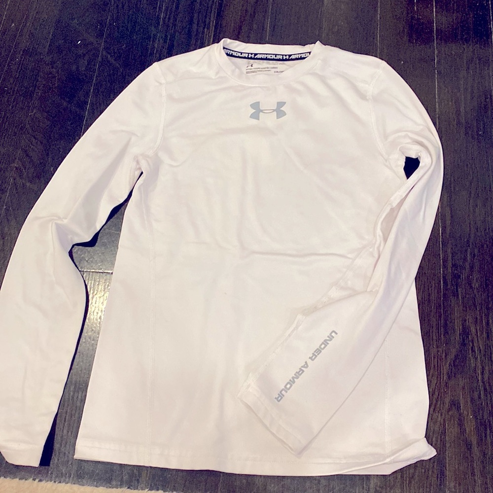Under Armour heat gear size Y Med
